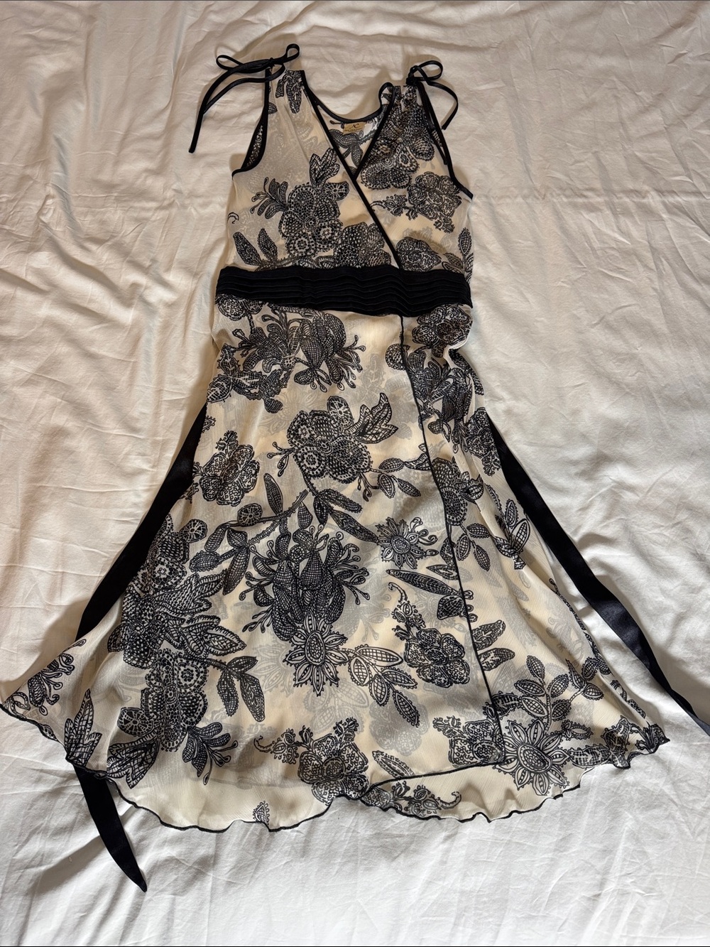 NEW CHANNEL FASHION Tie-Shoulder Black & Cream Floral Wrap Midi Dress